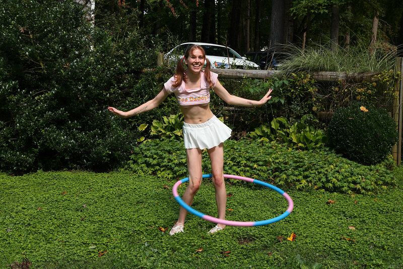 Люсенька, 19 лет, 0 размер груди